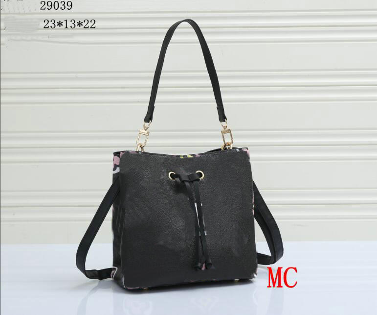 High Quality Shoulder Bag designers Single bags Leather styles Handbags Famous Designer for Women Totes, Black
High Quality Shoulder Bag designers Single bags Leather styles Handbags Famous Designer for Women Totes, Black