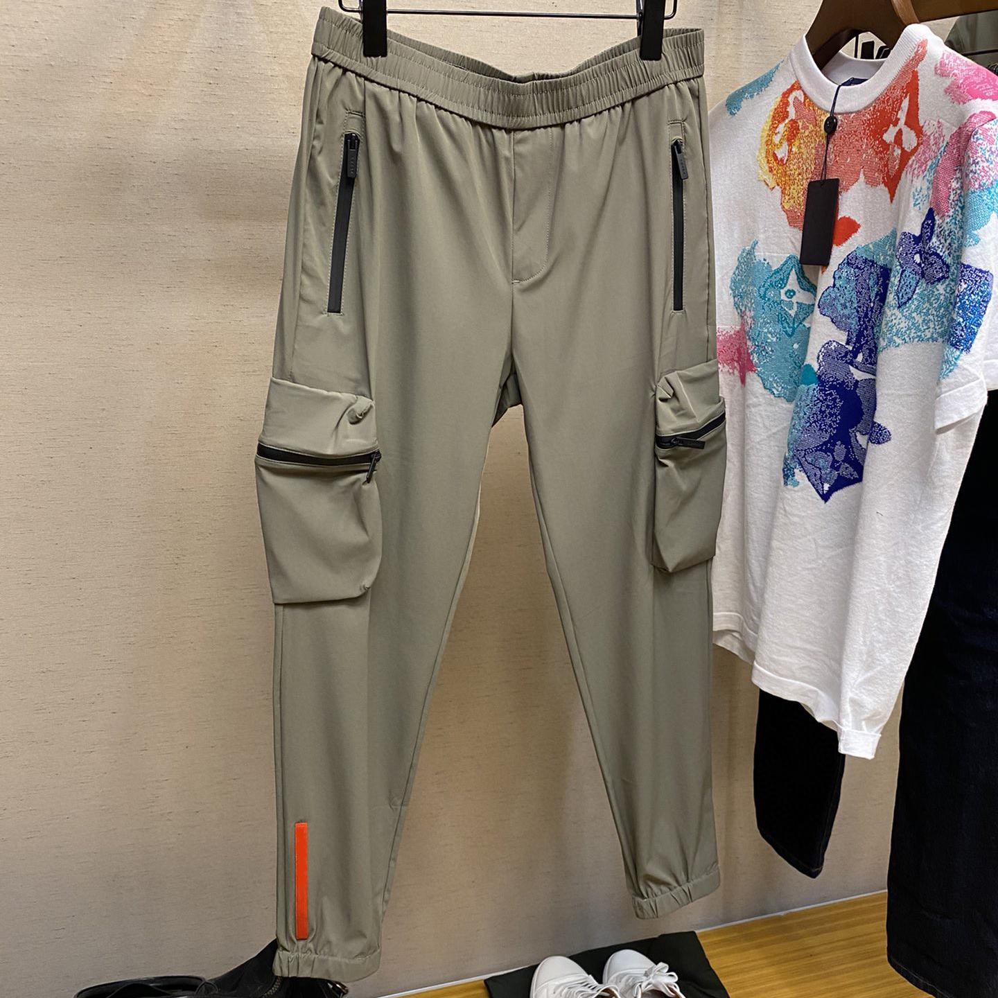 2021 Latest Men's Fashion Trend Pant Street Hip Hop Multi-Pocket Zipper Design High Streets Outdoor Leisure Running Pants, Green
2021 Latest Men's Fashion Trend Pant Street Hip Hop Multi-Pocket Zipper Design High Streets Outdoor Leisure Running Pants, Green