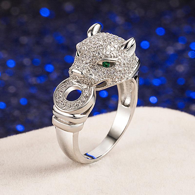 Cluster Rings Chic Leopard Green Crystal Emerald Gemstones Diamonds For Women 18k White Gold Silver Color Jewelry Bijoux Trendy Bands 
Cluster Rings Chic Leopard Green Crystal Emerald Gemstones Diamonds For Women 18k White Gold Silver Color Jewelry Bijoux Trendy Bands