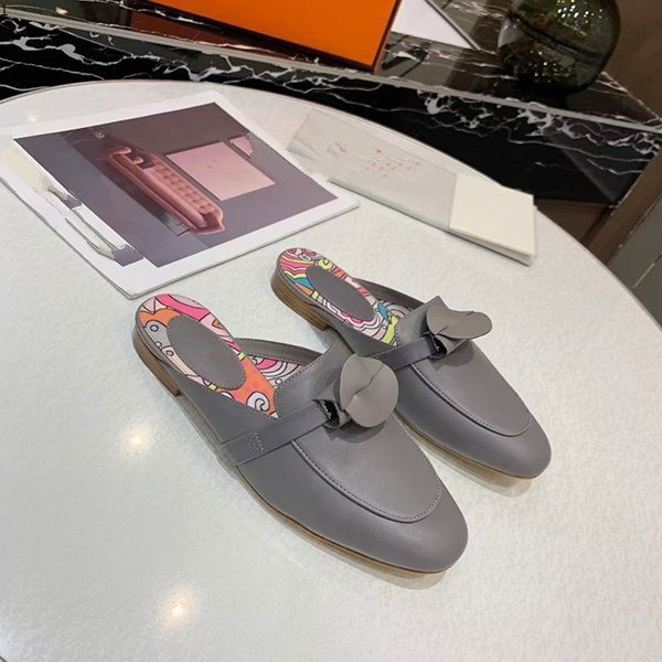 21ssWomen Flat Fisherman Classical Leather Half Drag 3D Casual Shoes Designer Letter Flip Flop Slides mjjj0003
21ssWomen Flat Fisherman Classical Leather Half Drag 3D Casual Shoes Designer Letter Flip Flop Slides mjjj0003
