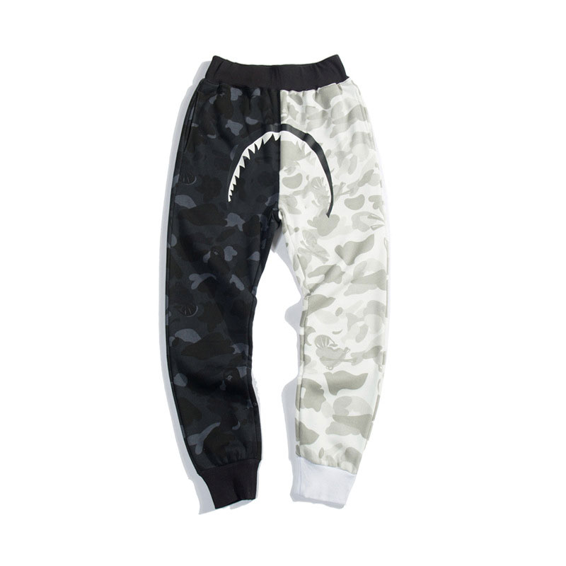 2022 Womens Pants Casual Mens bathing Sweatpants Hip Hop camouflage stitching Luminous shark head Streetwear pant
2022 Womens Pants Casual Mens bathing Sweatpants Hip Hop camouflage stitching Luminous shark head Streetwear pant