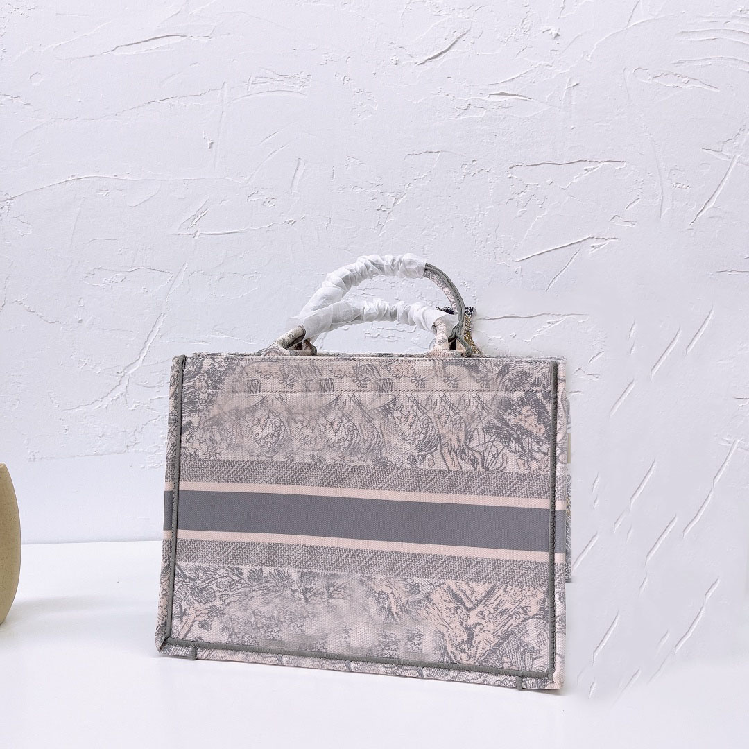 Designer Bags Totes Canvas Shopping Handbag Classic Shoulder women Luxurys Designers Shoping Bags Embroidered Fashion Large Capacity Original big size 41*35cm, Color1
Designer Bags Totes Canvas Shopping Handbag Classic Shoulder women Luxurys Designers Shoping Bags Embroidered Fashion Large Capacity Original big size 41*35cm, Color1