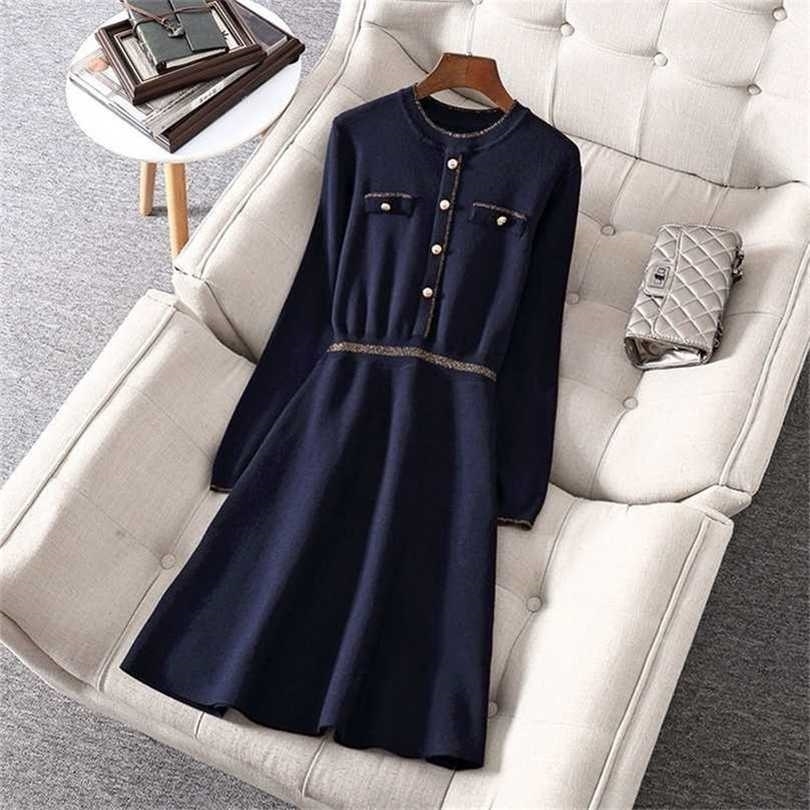 Plus Size Dres Autumn Winter Fashion Knitted Metal Button O Neck Midi Elegant Hit Color Sweater es -5XL 211109, Black
Plus Size Dres Autumn Winter Fashion Knitted Metal Button O Neck Midi Elegant Hit Color Sweater es -5XL 211109, Black