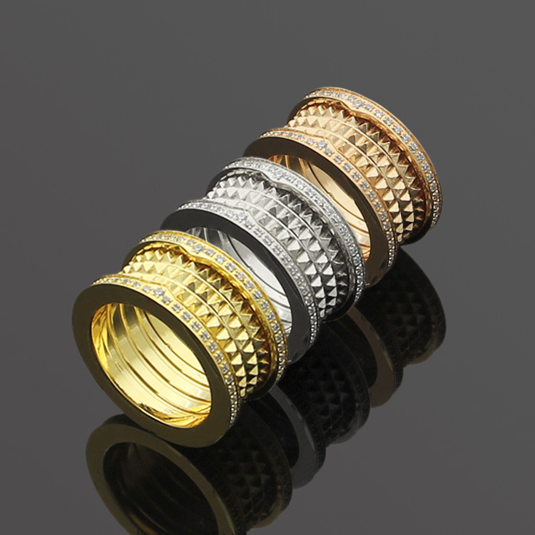 High Quality Classic Style Women Designer Ring Titanium Steel B letter Wide Face Gear Double Sided Diamond Couple Rings Fashion Jewelry
High Quality Classic Style Women Designer Ring Titanium Steel B letter Wide Face Gear Double Sided Diamond Couple Rings Fashion Jewelry