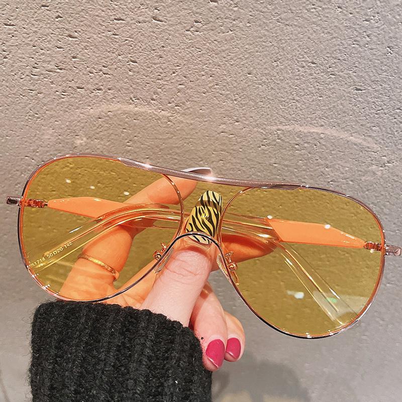 Sunglasses Vintage One Piece Oversized Oval For Women Alloy Yellow Pink Gradient Sun Glasses Men Pilot Shades
Sunglasses Vintage One Piece Oversized Oval For Women Alloy Yellow Pink Gradient Sun Glasses Men Pilot Shades