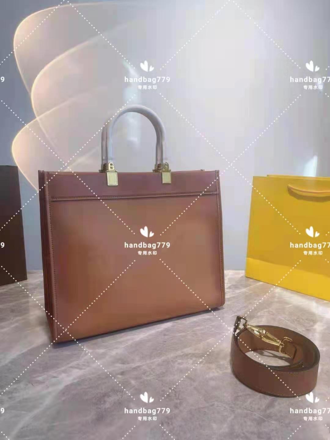 Solid color classic spring summer series Shopping Bags vacation double handle hand bill of lading shoulder sloping span real leather bag Tote
Solid color classic spring summer series Shopping Bags vacation double handle hand bill of lading shoulder sloping span real leather bag Tote