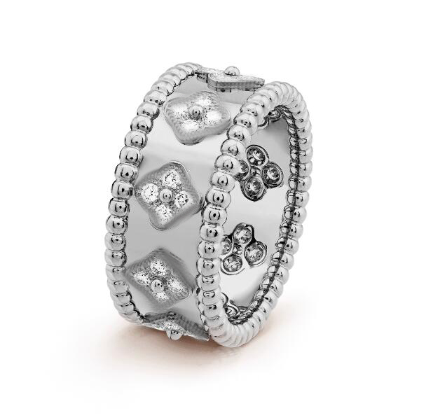 Four-leaf clover kaleidoscope three-color ring vc 18K rose gold full diamond official website the same style With box high Lucky grass
Four-leaf clover kaleidoscope three-color ring vc 18K rose gold full diamond official website the same style With box high Lucky grass