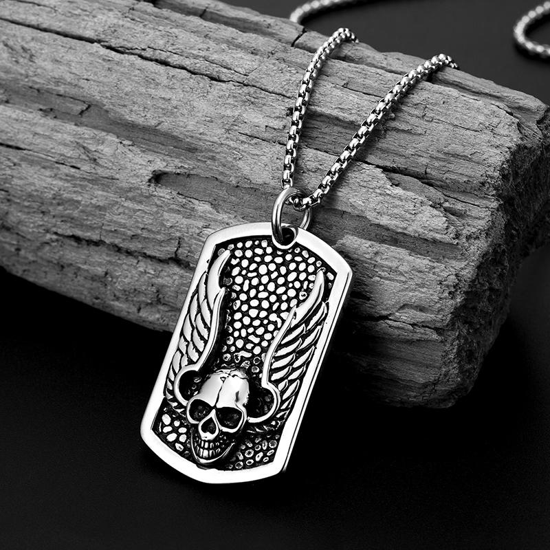 Pendant Necklaces Man Woman Hip Hop Rock Army Necklace Skull Demon Wing Retro Crowe Men And Women Stainless Steel Ghost Head Sweater Chain
Pendant Necklaces Man Woman Hip Hop Rock Army Necklace Skull Demon Wing Retro Crowe Men And Women Stainless Steel Ghost Head Sweater Chain