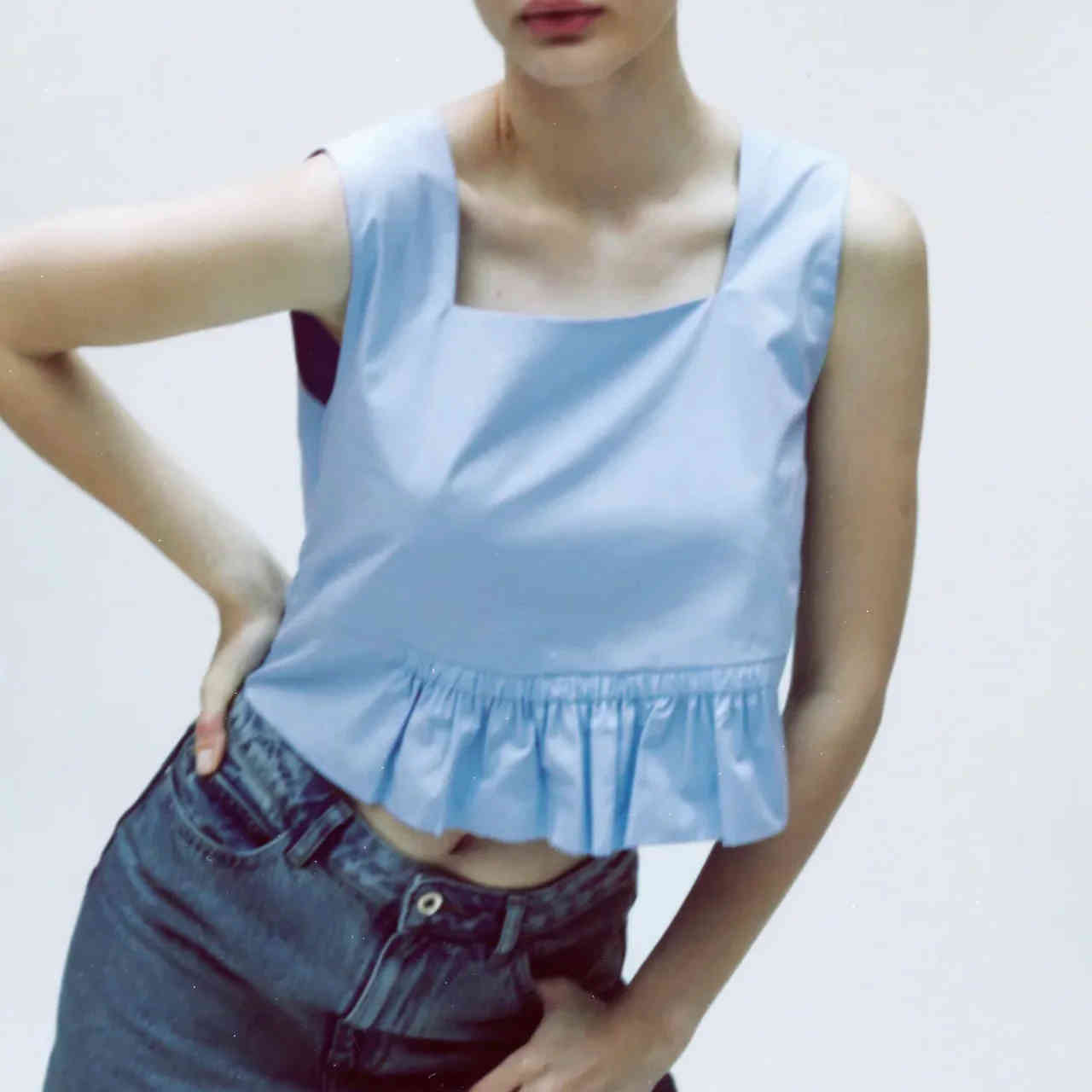 Summer Blue Wide Shoulder Belt Hem Popplin Short Blouse Pleated Fashion Square Neck Cropped Top Female Suspender Vest 210521