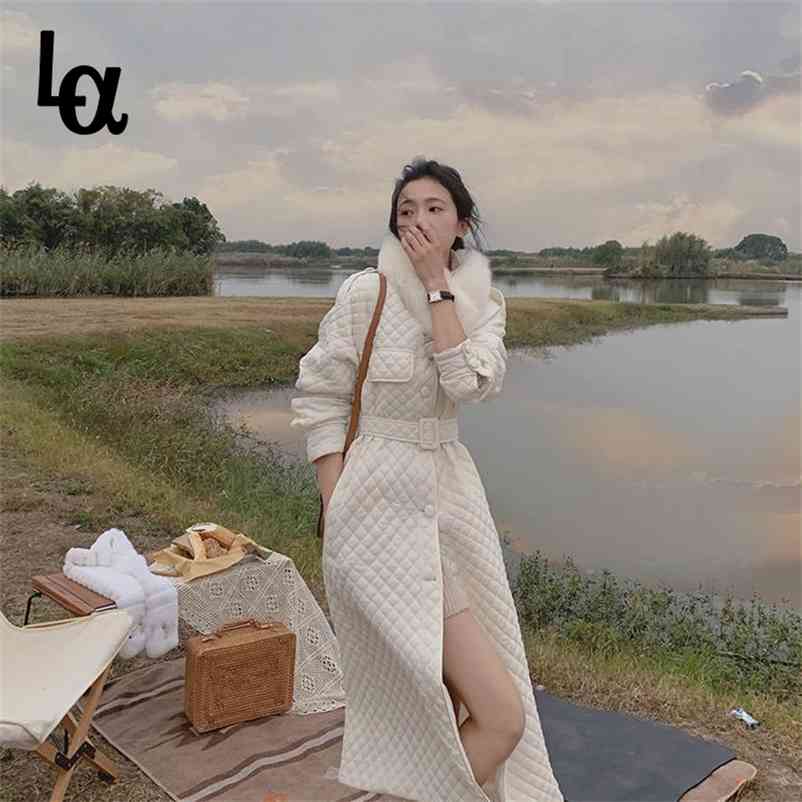 Winter Long Straight Coat Rhombus Pattern Casual Sashes Women Parkas Pockets Argyle Plaid Bubble Jacket 210519, White
Winter Long Straight Coat Rhombus Pattern Casual Sashes Women Parkas Pockets Argyle Plaid Bubble Jacket 210519, White