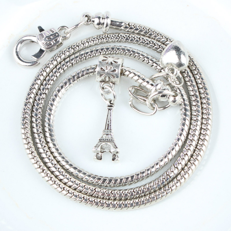 European Fashion Silver Plated Snake Chain Eiffel Tower Pendent Necklace for Women Nice Gift Anniversary Engagement Wedding Jewelry