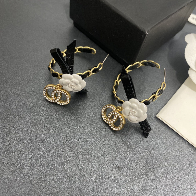 Designer earrings JewelleryGold scented Earrings Camellia inlaid with diamond granny Earrings high quality and versatile leath 49X1 L6DE
Designer earrings JewelleryGold scented Earrings Camellia inlaid with diamond granny Earrings high quality and versatile leath 49X1 L6DE