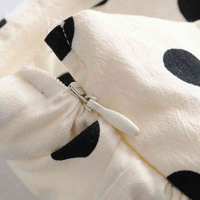 Sexy One Shoulder Polka Dot Playsuit Women Summer Backless Beach Bodysuit Side Zipper Holiday Short Playsuits Rompers 210515