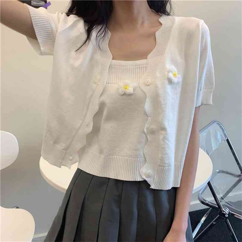 Summer Sweet Knitted Suit Casual Fashion Single-Breasted Short Sleeve Cardigan And Sexy Sling Vest Two-Piece Set Femme 210519, Photo color
Summer Sweet Knitted Suit Casual Fashion Single-Breasted Short Sleeve Cardigan And Sexy Sling Vest Two-Piece Set Femme 210519, Photo color