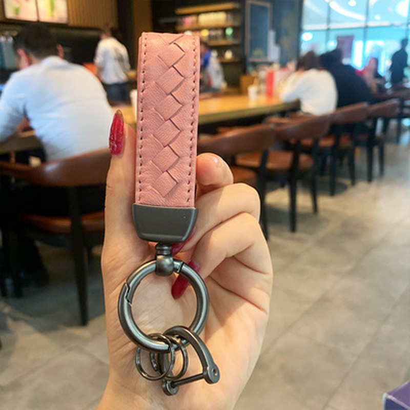 Wholesale Creative Woven Leather Car Key Chain Pendant Personality Braided Keyring Waist Pendant
