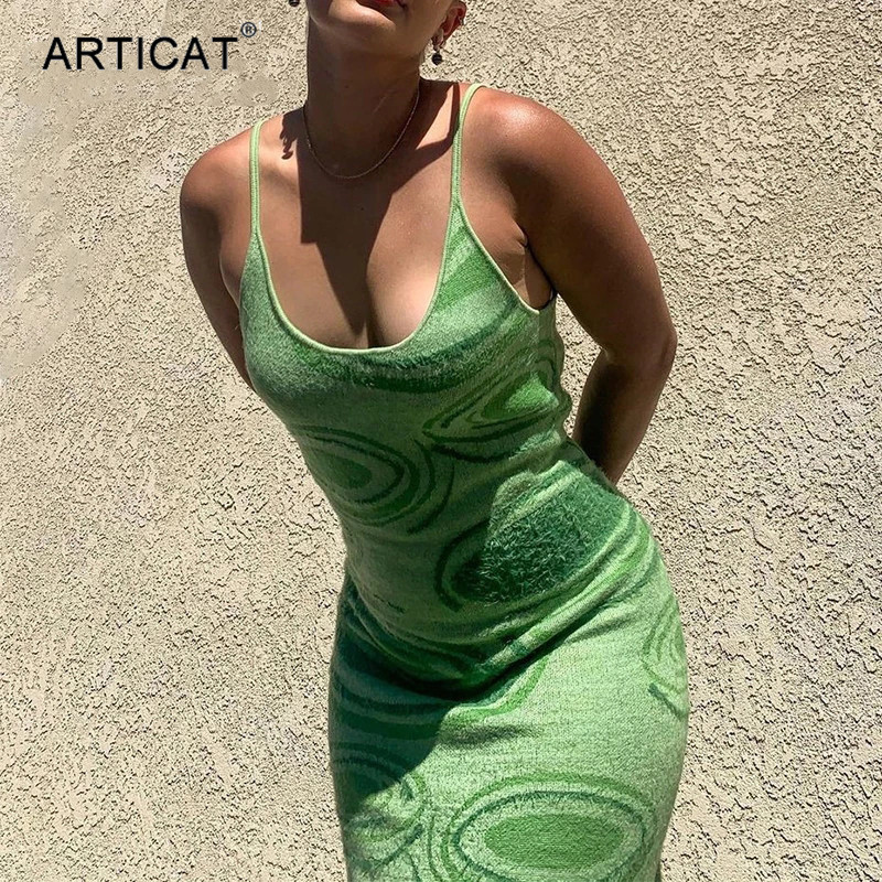 summer knitted hollow out skinny midi dress women spaghetti strap beach dress party vacation backless vestidos 2021high quality, Black;gray
summer knitted hollow out skinny midi dress women spaghetti strap beach dress party vacation backless vestidos 2021high quality, Black;gray