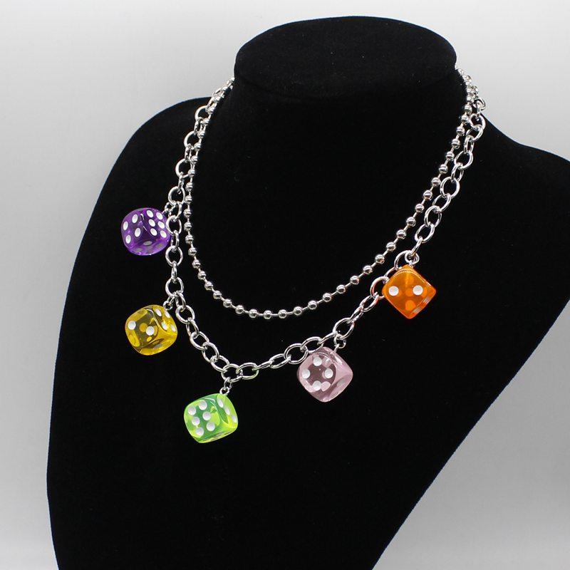 Chokers Hip Hop Rock Multicolor Resin Dice Double Clavicle Chain Geometric Pendant Necklace Girl Daily Jewelry Party DIY Handmade Gift
Chokers Hip Hop Rock Multicolor Resin Dice Double Clavicle Chain Geometric Pendant Necklace Girl Daily Jewelry Party DIY Handmade Gift