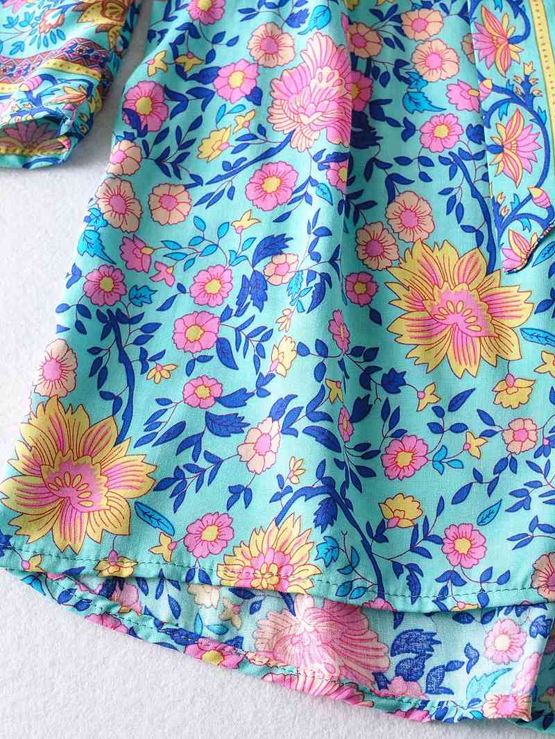 Bohemia Cross V neck Floral print Flare Sleeve Rompers Women Loose Tie Bow Sashes Short Jumpsuits BOHO Bodysuits Holiday 210429