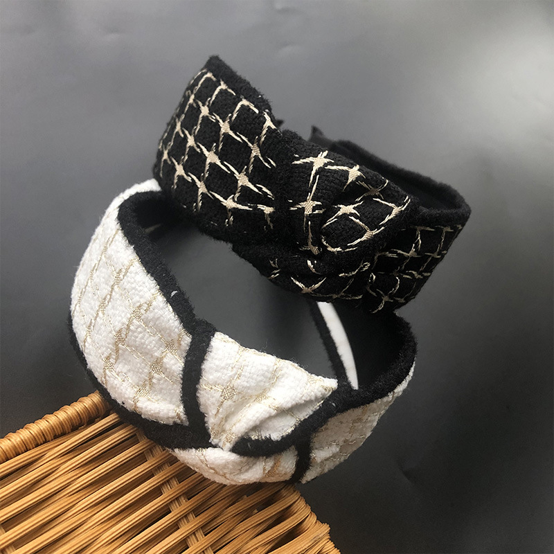 4color Designer Letters Print Grid Pattern Bowknot Headband Women Small Sweet Wind Wide Edge Hair Hoop Luxury Twist Turban Headwraps Accesso, Black;brown
4color Designer Letters Print Grid Pattern Bowknot Headband Women Small Sweet Wind Wide Edge Hair Hoop Luxury Twist Turban Headwraps Accesso, Black;brown
