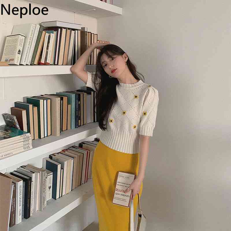 Neploe Knitted Pullover Korean Chic Summer Flower Embroidered Hollow Out Sweater Cropped Tops Short Sleeve Thin Shirt for Women 210422