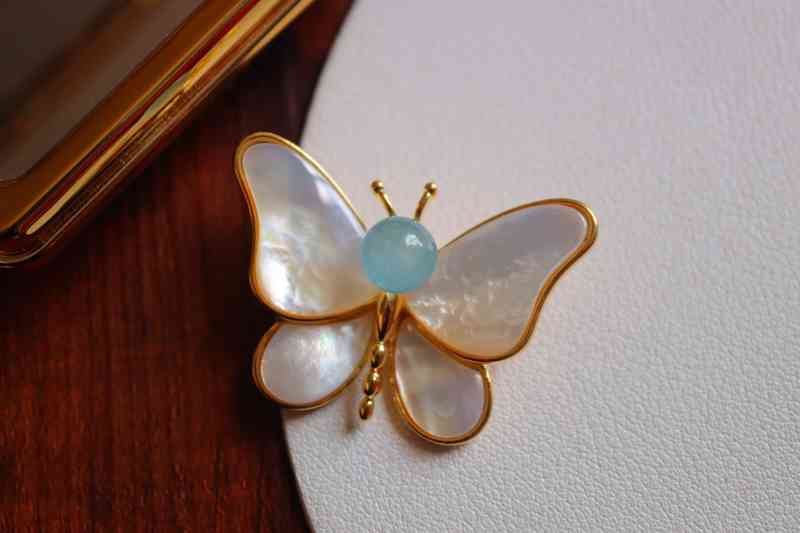 2021 Design Copper Plated Natural Sea Blue Treasure Brooch Pendant Dual Purpose Simple Temperament Female