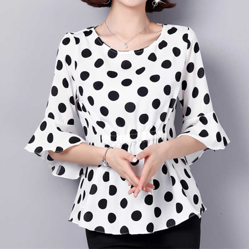 Korean Women's Shirt Chiffon Blouses for Women Flare Sleeve Dot Female Top White O-neck Blouse Woman 210604
Korean Women's Shirt Chiffon Blouses for Women Flare Sleeve Dot Female Top White O-neck Blouse Woman 210604