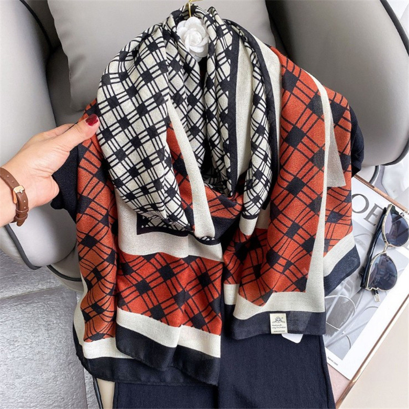 Shawls Women's cotton linen scarf autumn winter European and American warm letter sunscreen beach shawl ribbon
Shawls Women's cotton linen scarf autumn winter European and American warm letter sunscreen beach shawl ribbon