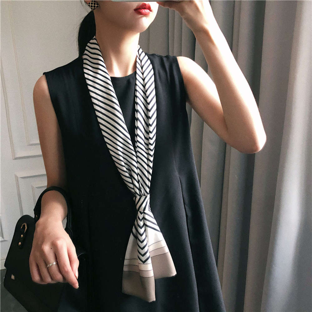 scarf strip small silk women's spring foreign style fashion versatile decorative Winter narrow, Black;purple
scarf strip small silk women's spring foreign style fashion versatile decorative Winter narrow, Black;purple