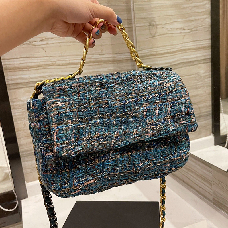 Designer Women 19 Tweed Crossbody Bag Paris Brand 19s Woolen Pillows Shoulder Handbags Woman Weave Houndstooth Handbag Knitting Chain Strap
Designer Women 19 Tweed Crossbody Bag Paris Brand 19s Woolen Pillows Shoulder Handbags Woman Weave Houndstooth Handbag Knitting Chain Strap