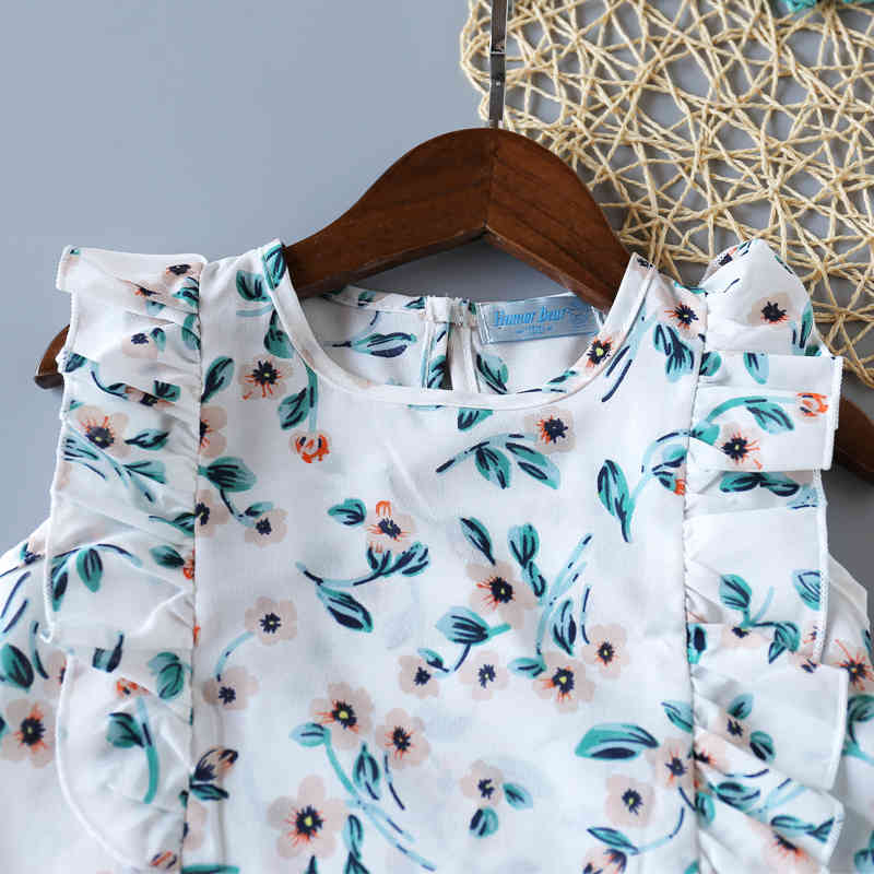 Fashion Flowers Flying Sleeves T-shirt + Solid Color Shorts Children's Clothes Summer Girls Clothing Set 210515