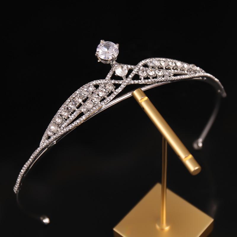 Hair Clips & Barrettes Wedding Crown Accessories Bling Rhinestone Headbands For Women Girls Bridesmaid Jewelry Simple Princess Diadem, Golden;silver
Hair Clips & Barrettes Wedding Crown Accessories Bling Rhinestone Headbands For Women Girls Bridesmaid Jewelry Simple Princess Diadem, Golden;silver