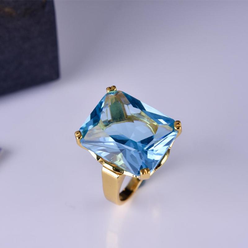 Cluster Rings Retro Charms Square Blue Stone Jewelry Luxury Large Zircon Women's Ring Fashion Female Models Carrying Accessories
Cluster Rings Retro Charms Square Blue Stone Jewelry Luxury Large Zircon Women's Ring Fashion Female Models Carrying Accessories