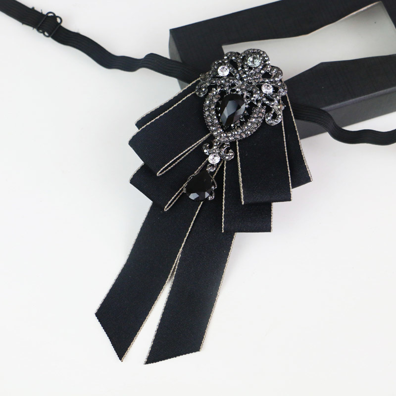 Haute Qualité Classic Classic Cravate Cravate Ruban Strass Corsage Bowtie Cravat Cadeaux pour hommes Mariage Robe formelle Accessoires