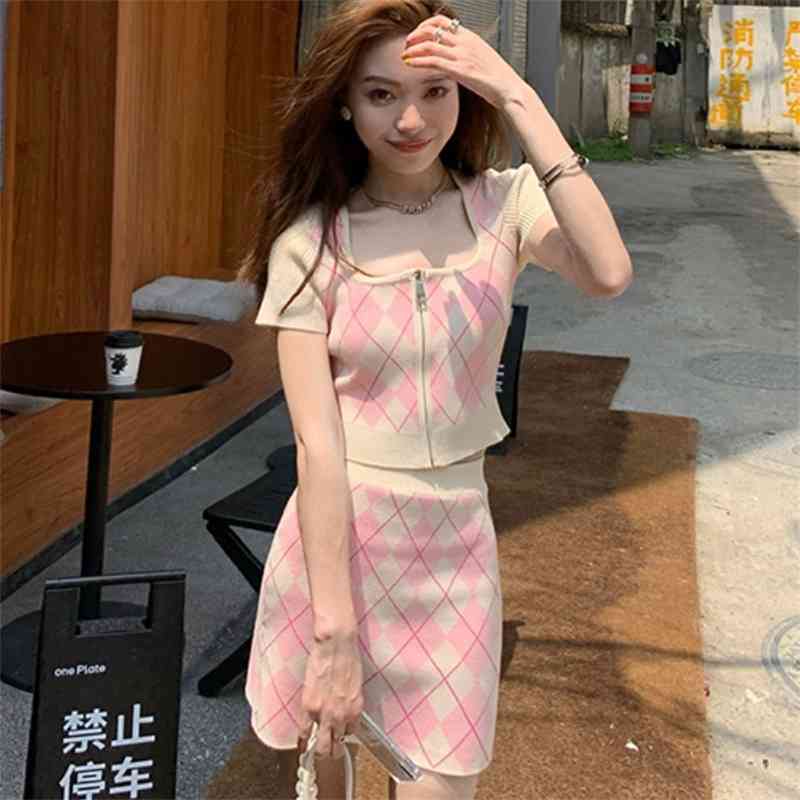 Summer Two-piece Set Women Plaid knit zipper Crop Top + Bodycon Mini Skirt Female Sweet Short Sleeve Outfit 210519