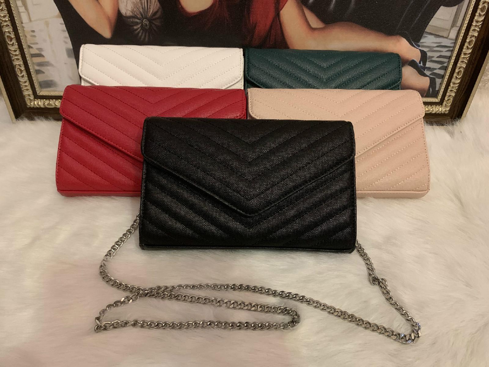 Designers Leather Women Shoulder Bags Crossbody Luxury Handbags Purses Designer Tote Gold Chain Bag
Designers Leather Women Shoulder Bags Crossbody Luxury Handbags Purses Designer Tote Gold Chain Bag