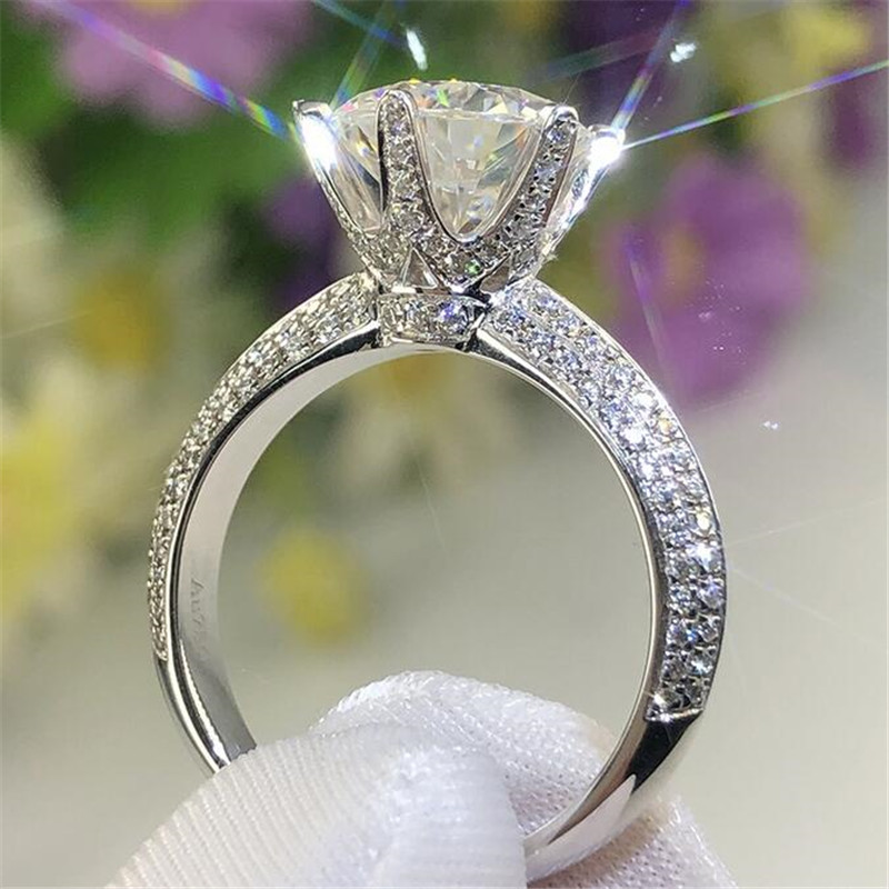 Size 5-10 Classical Six Claw Wedding Rings Luxury Jewelry Real Soild 925 Sterling Silver 8MM Round Cut White Topaz Moissanite Pave CZ Diamond Women Et
