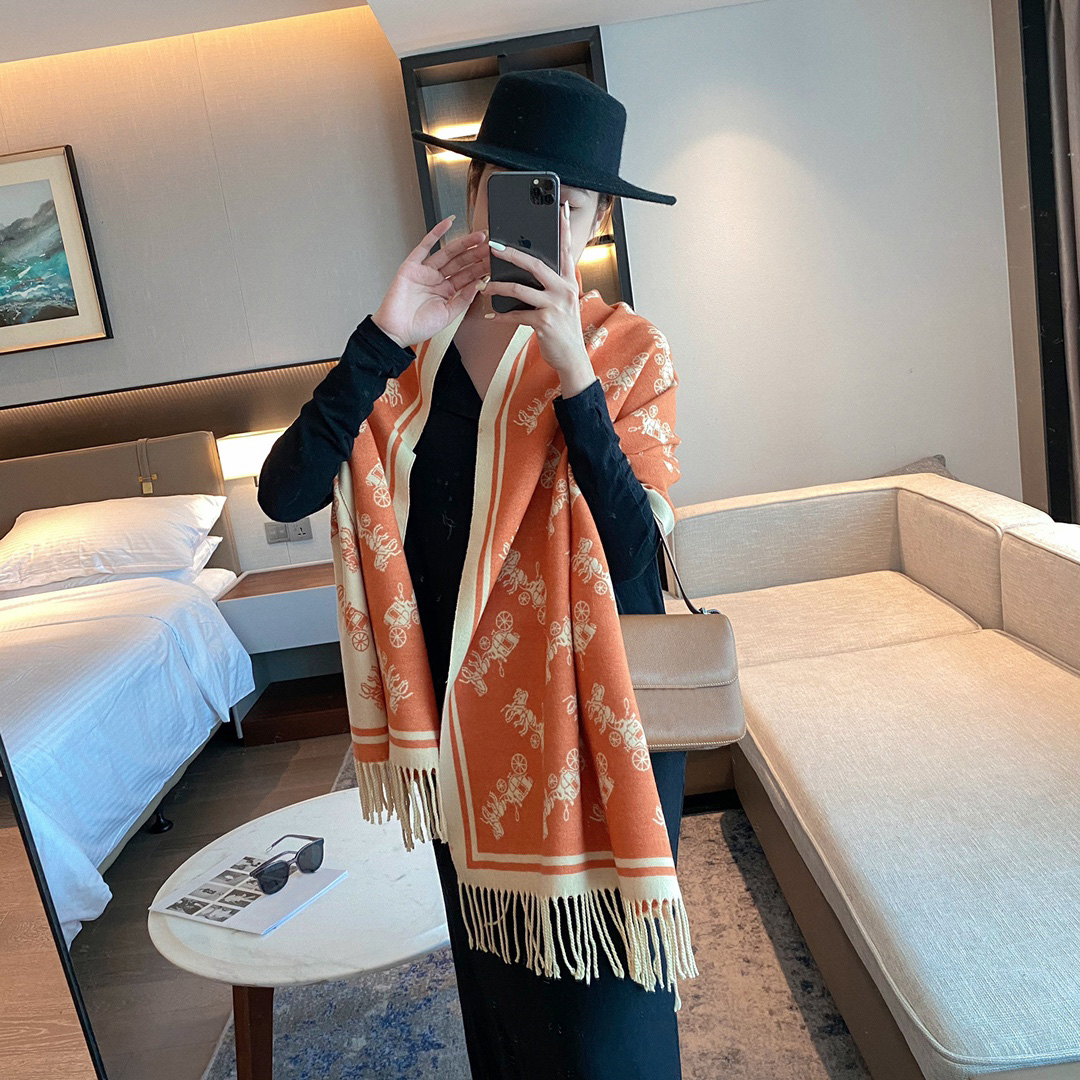 6Colors Designer Woman Carriage Print Cashmere Scarf Women Winter Fall Ladies Shawls Hourse Pattern Wool Pashminas Luxury Brand Letters Scar, Blue;gray
6Colors Designer Woman Carriage Print Cashmere Scarf Women Winter Fall Ladies Shawls Hourse Pattern Wool Pashminas Luxury Brand Letters Scar, Blue;gray