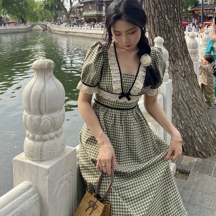 Vintage French Women Plaid Dresses Sweet Lace Patchwork Square Collar Puff Sleeve Casual Slim Midi Dress Femme Vestidos 210519