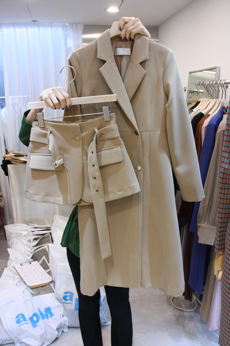 Internet Celebrity Small Suit Jacket for Women 2021 Spring and Autumn New Korean Style Slimming Mid-Length Trench Coat Suit Korean Style, White;black
Internet Celebrity Small Suit Jacket for Women 2021 Spring and Autumn New Korean Style Slimming Mid-Length Trench Coat Suit Korean Style, White;black
