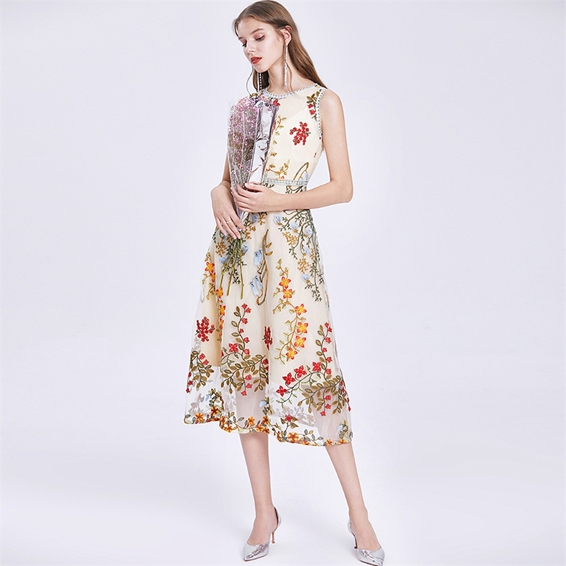 Fashion Summer Runway Dress Ladies Mesh O-Neck Flowers Embroidery Vintage Women Midi Vestoidos 210520, Photo color
Fashion Summer Runway Dress Ladies Mesh O-Neck Flowers Embroidery Vintage Women Midi Vestoidos 210520, Photo color