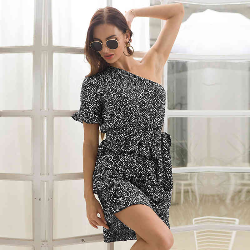 Sexy Women' Summer One Shoulder Ruffles Dot Print Short Sleeve Fashion 2021 New Ladies High Waist Cake Dress, Black
Sexy Women' Summer One Shoulder Ruffles Dot Print Short Sleeve Fashion 2021 New Ladies High Waist Cake Dress, Black
