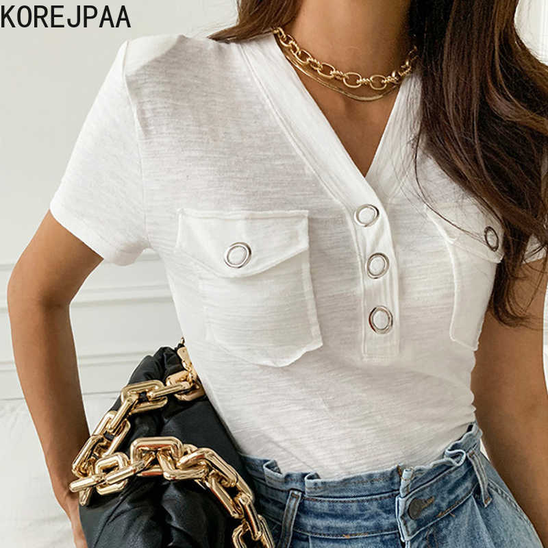 Korejpaa Women T-Shirt Summer Korean Chic Temperament V-Neck Three-Button Slim Slimming Double Pocket Short-Sleeved Top 210526, White
Korejpaa Women T-Shirt Summer Korean Chic Temperament V-Neck Three-Button Slim Slimming Double Pocket Short-Sleeved Top 210526, White