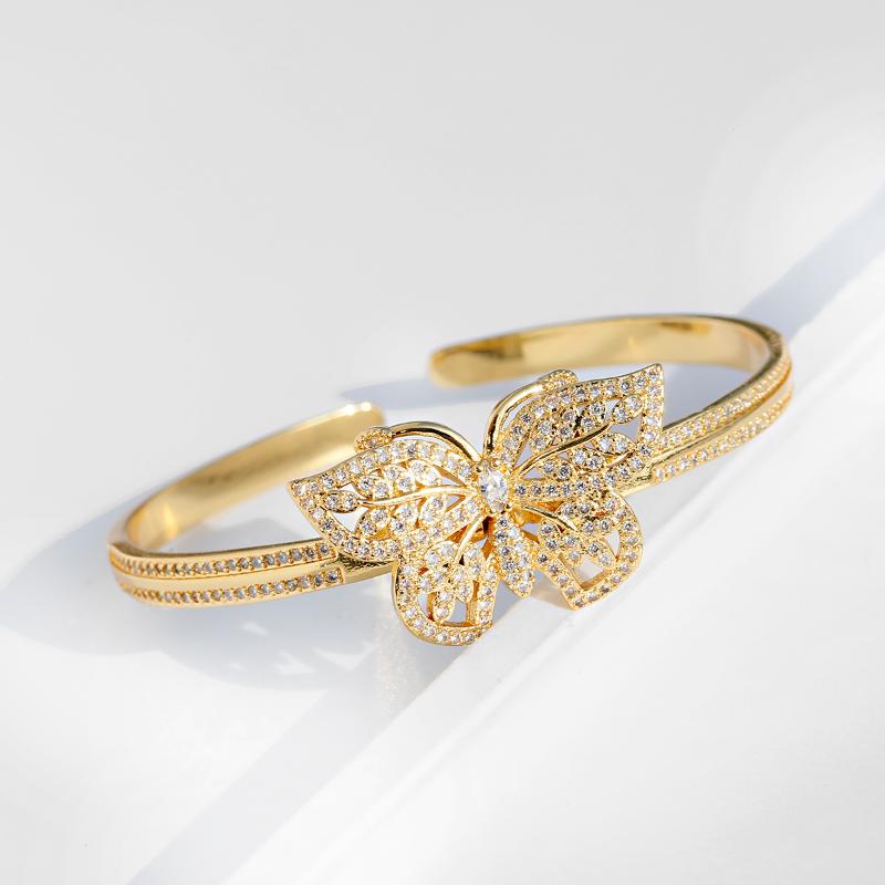 Bangle Luxury Fashion Butterfly White Zircon Crystal Bracelet Classic Women Leopard Animal Bracelets Homme Gift
Bangle Luxury Fashion Butterfly White Zircon Crystal Bracelet Classic Women Leopard Animal Bracelets Homme Gift