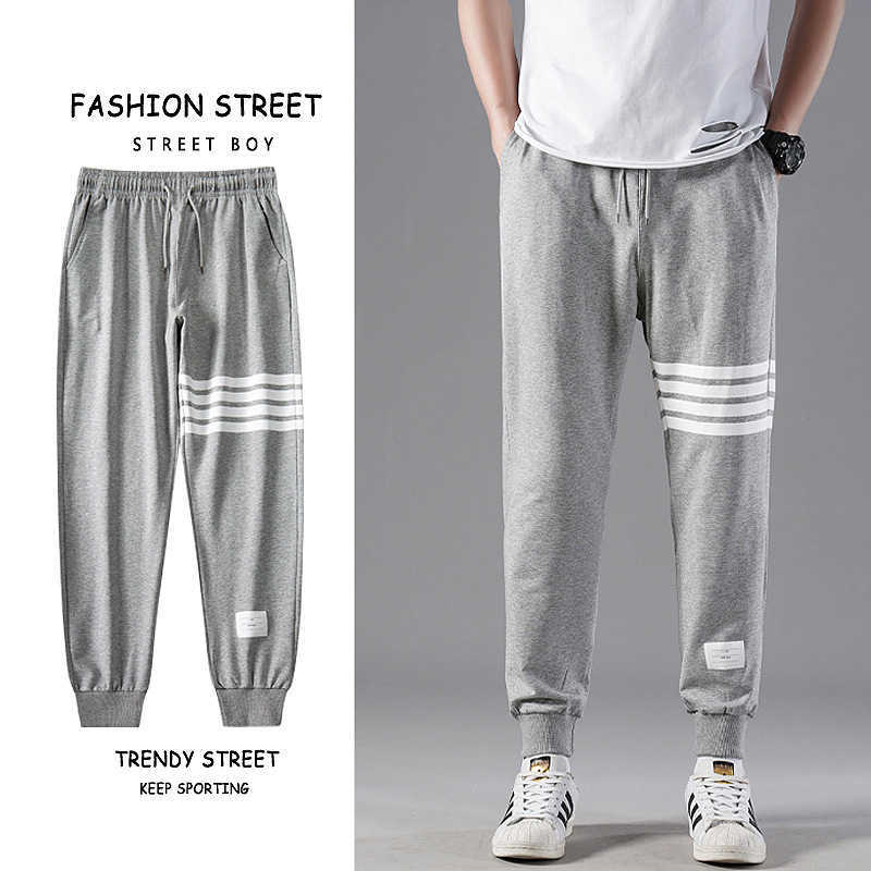 Spring and summer tide brand TB pants knitted pants men's lovers trend leisure sports four bar guard pants cotton Leggings, Black
Spring and summer tide brand TB pants knitted pants men's lovers trend leisure sports four bar guard pants cotton Leggings, Black