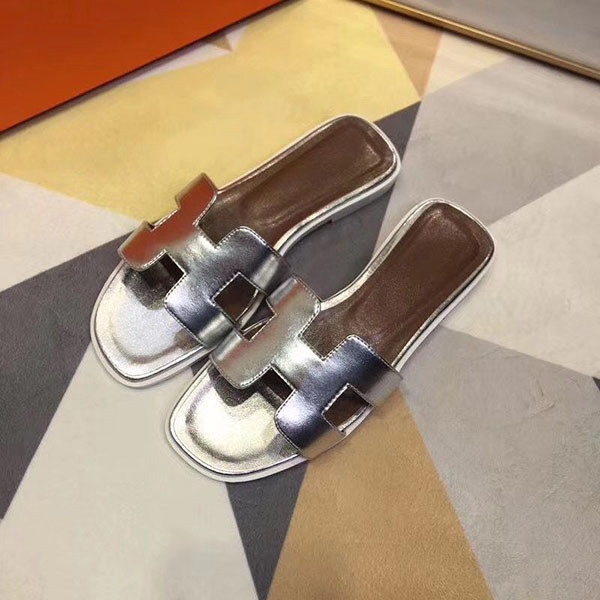 2021 Brand Flats Sandals Dust Bag High Quality Slippers Designers Shoes Loafers Fashion Flip Flops Boots Sneakers 35-41 mk001
2021 Brand Flats Sandals Dust Bag High Quality Slippers Designers Shoes Loafers Fashion Flip Flops Boots Sneakers 35-41 mk001