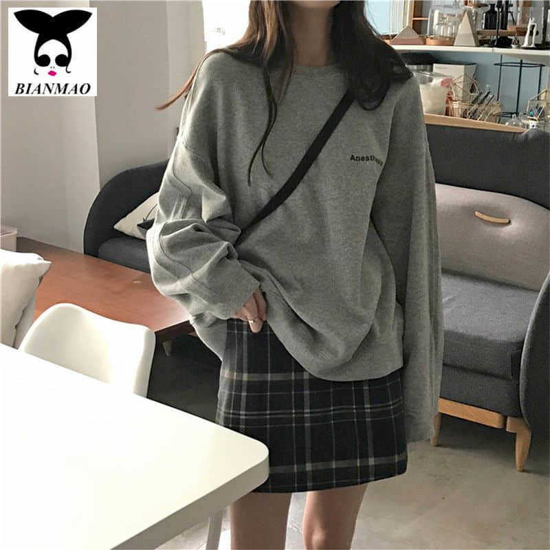 Cotton large size casual sweatshirt girls fat sister loose Korean version of the autumn thin section bf stylet jacket 210526, Gray
Cotton large size casual sweatshirt girls fat sister loose Korean version of the autumn thin section bf stylet jacket 210526, Gray
