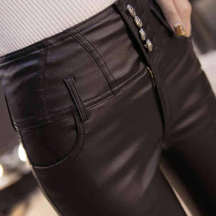 Women Thin Velvet PU Leather Pants Autumn Winter Female Sexy Elastic Stretch Matte Faux Skinny Pencil Pant Tight Trouser 210514