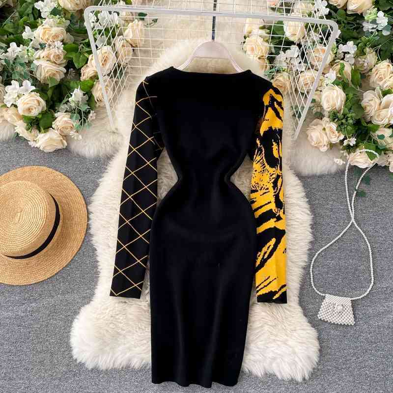 Sexy Bodycon Knitted Dress Women Tiger Print Vintage Sweater Dresses Female Mini Stretch Pencil Vestidos De Mujer 210519