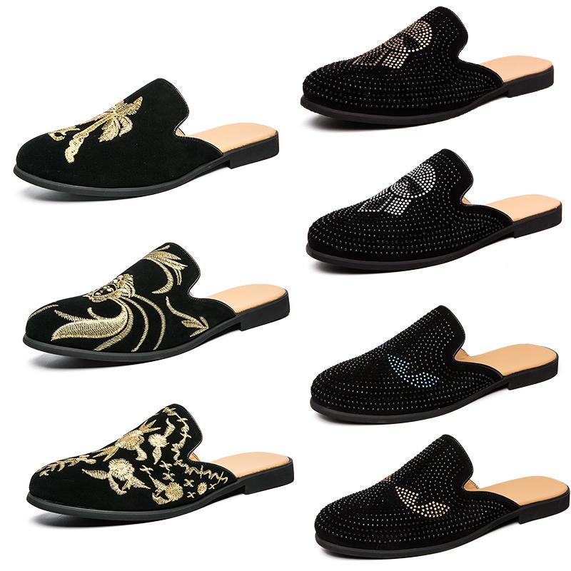 Luxury brand Designer mens Slippers rhinestones embroidered half-wrapped Loafers Flats Mules Casual shoes black slip-on shoes outside Slides
Luxury brand Designer mens Slippers rhinestones embroidered half-wrapped Loafers Flats Mules Casual shoes black slip-on shoes outside Slides