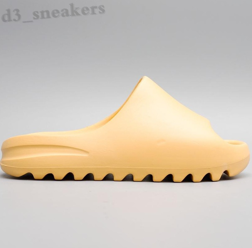 2022 Foam Runner Sandals Shoes Slippers Triple Black White Resin Desert Sand Men Women Fashion Slides WA08
2022 Foam Runner Sandals Shoes Slippers Triple Black White Resin Desert Sand Men Women Fashion Slides WA08